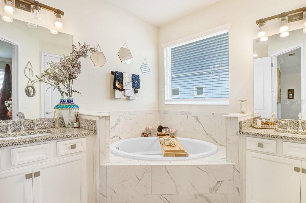 5425 WISHING ARCH DR, APOLLO BEACH, FL, 33572