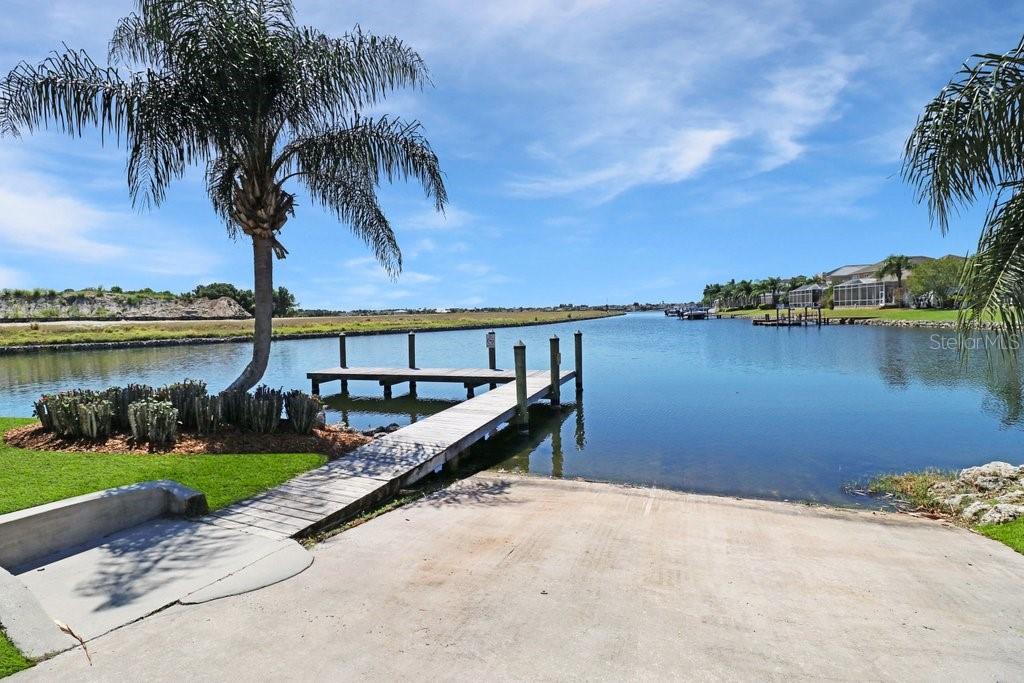 5425 WISHING ARCH DR, APOLLO BEACH, FL, 33572