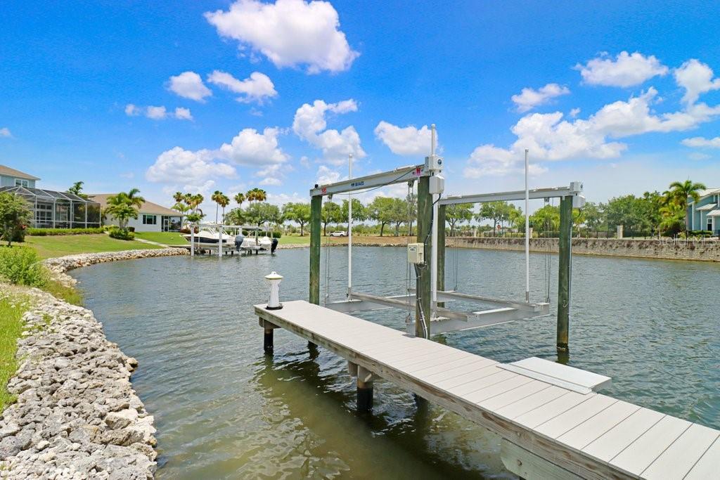 5425 WISHING ARCH DR, APOLLO BEACH, FL, 33572