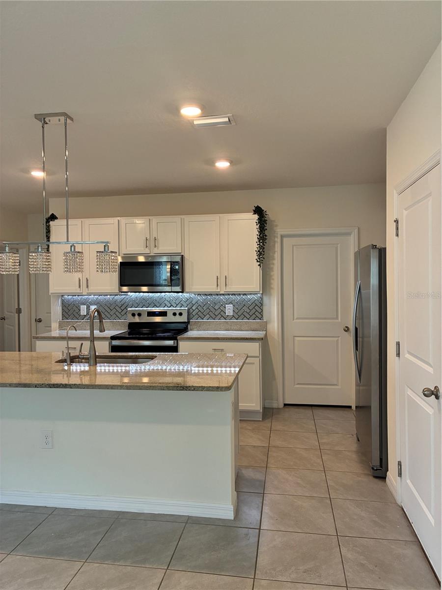 2755 COMMON FIG RUN, WESLEY CHAPEL, FL, 33543