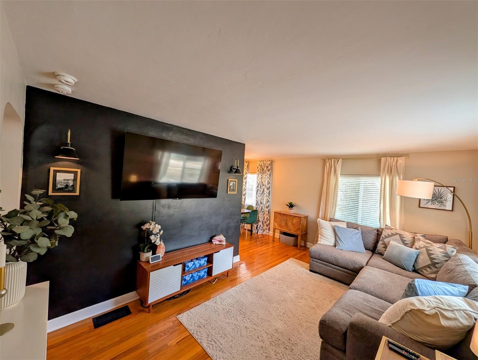 4332 9TH AVE N, ST PETERSBURG, FL, 33713