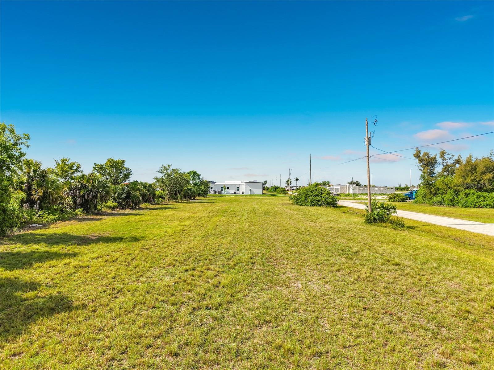 407 NW 31ST PL, CAPE CORAL, FL, 33993