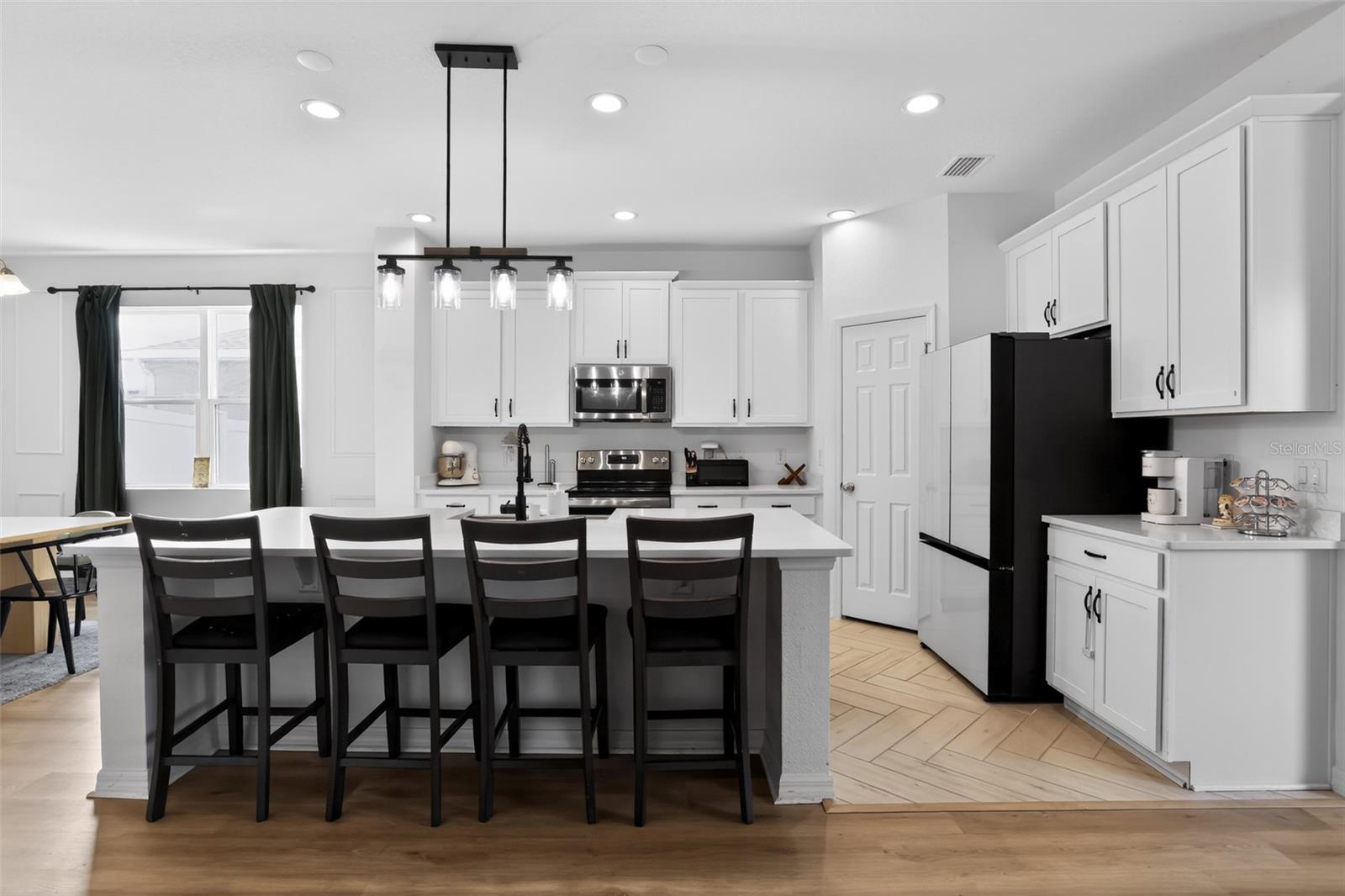 589 JUPITER BEACH RD, GROVELAND, FL, 34736