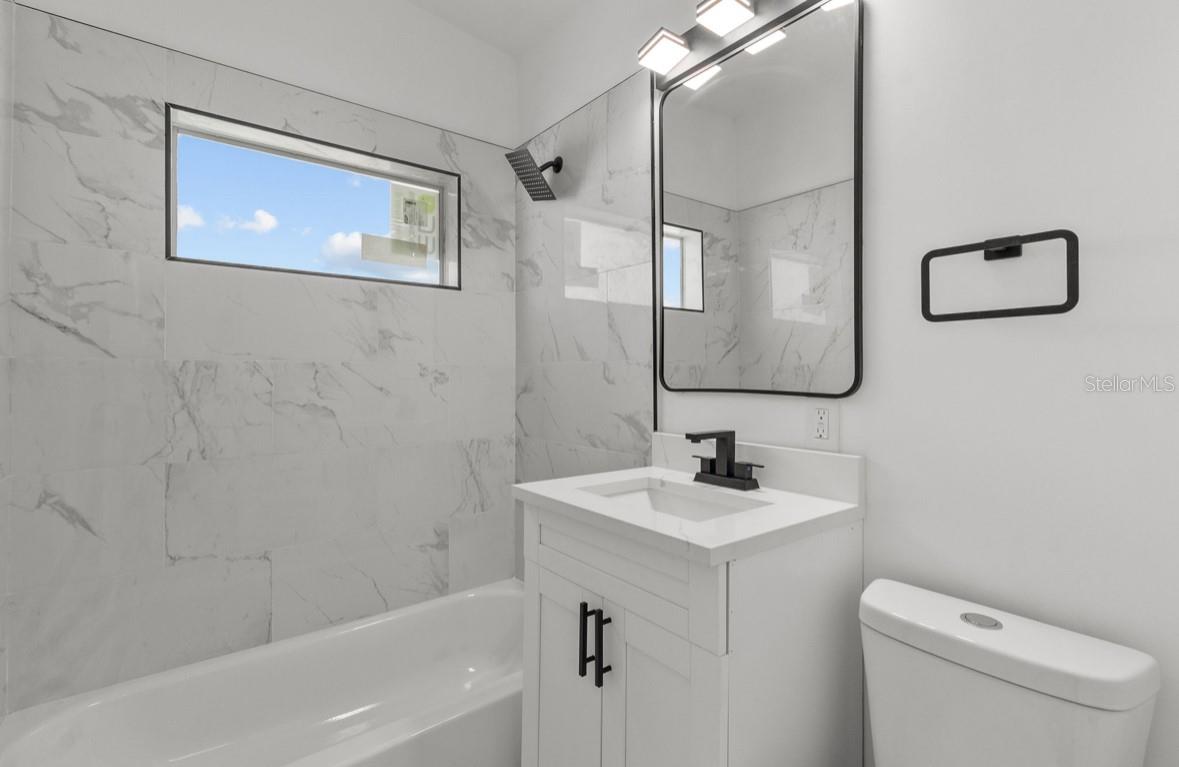 2360 EDNOR ST, PORT CHARLOTTE, FL, 33952
