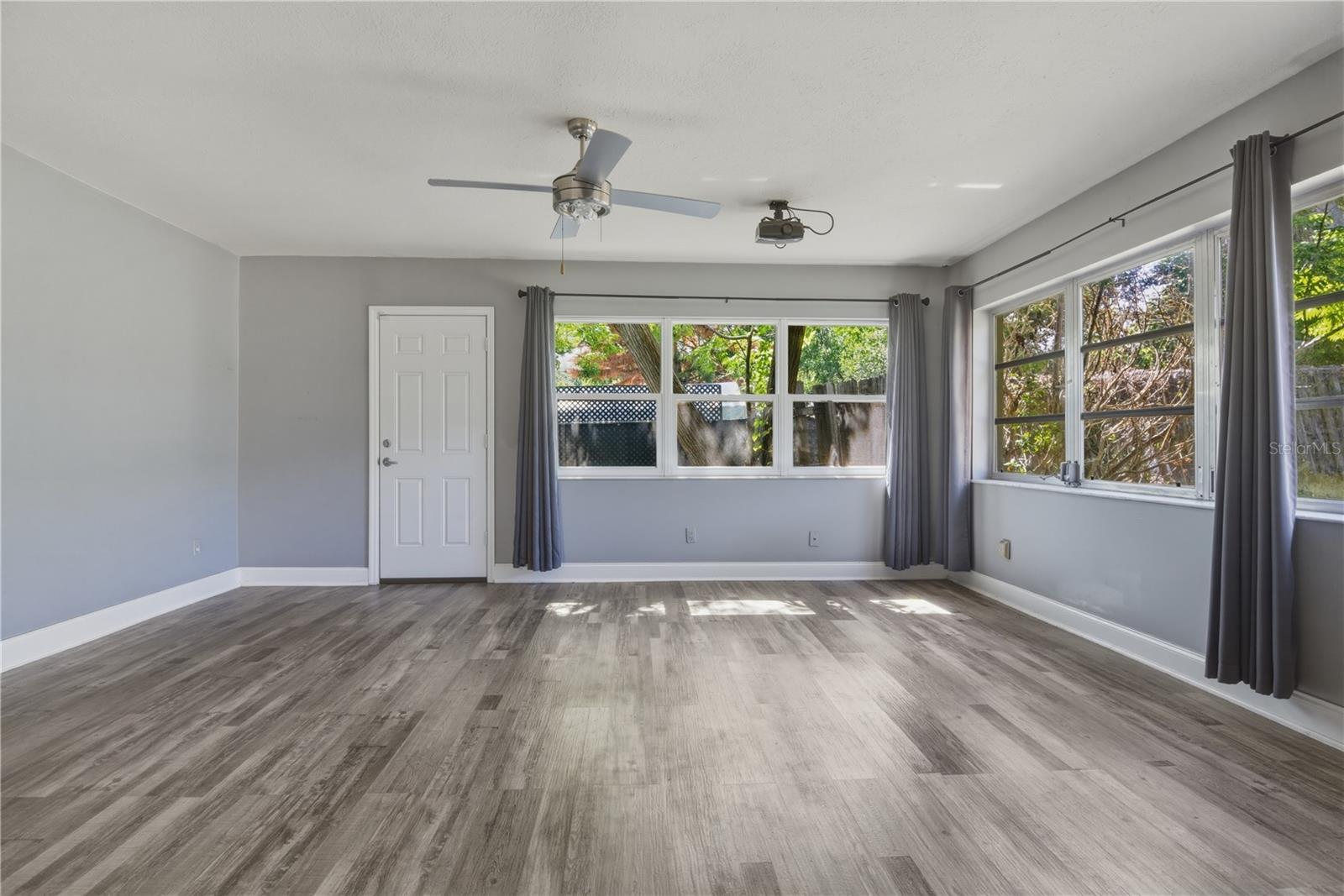 1120 W MAGNOLIA ST, CLERMONT, FL, 34711