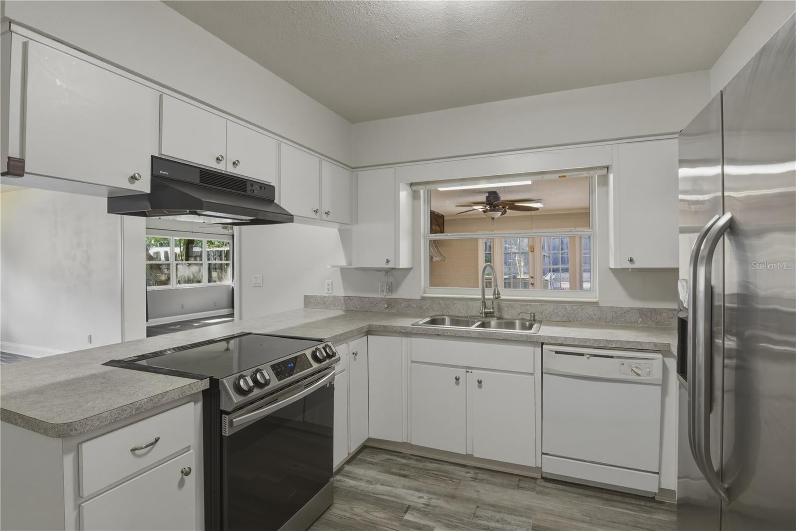 1120 W MAGNOLIA ST, CLERMONT, FL, 34711
