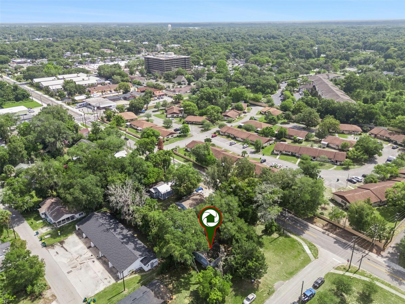 335 E WALTS AVE, DELAND, FL, 32724