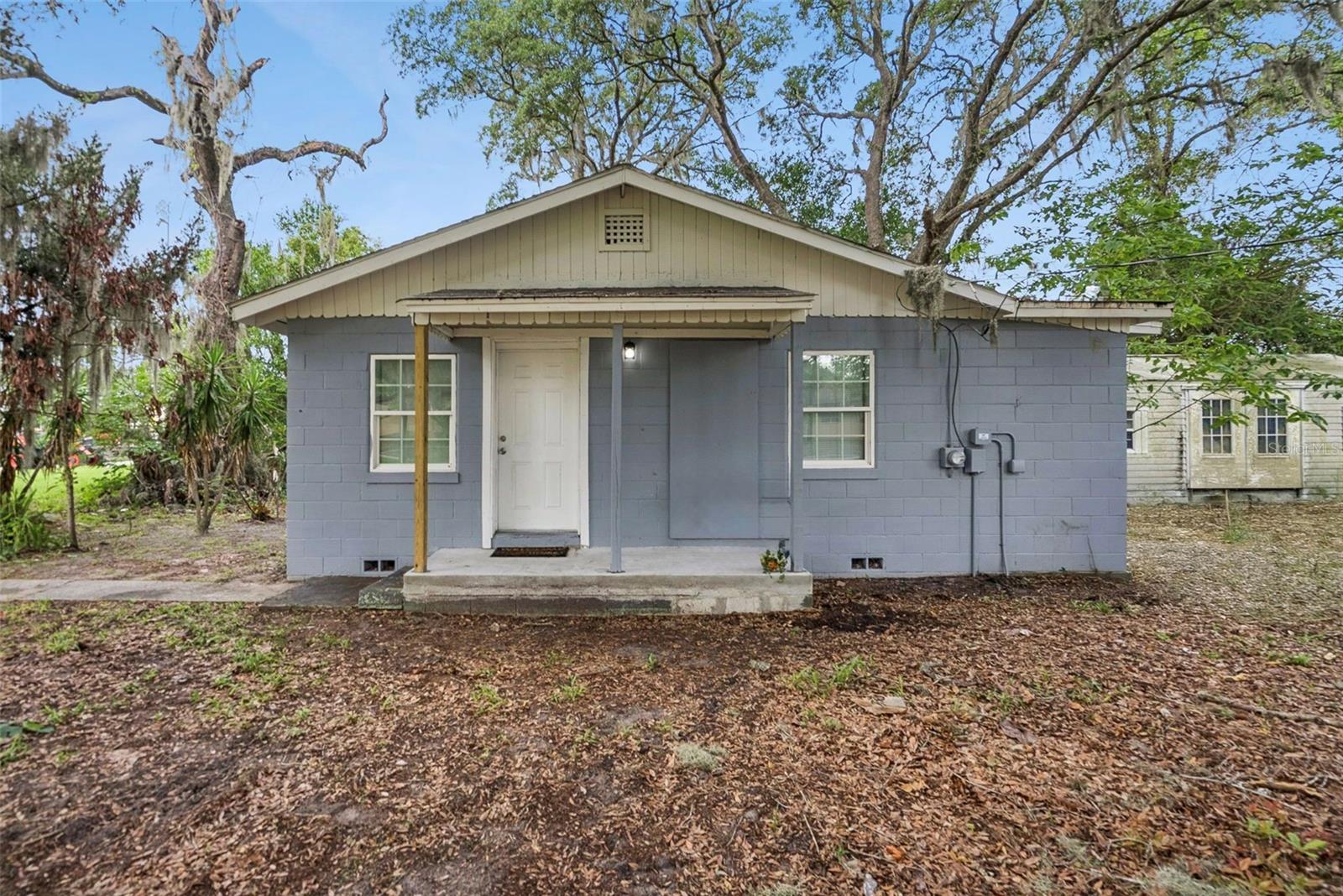 335 E WALTS AVE, DELAND, FL, 32724