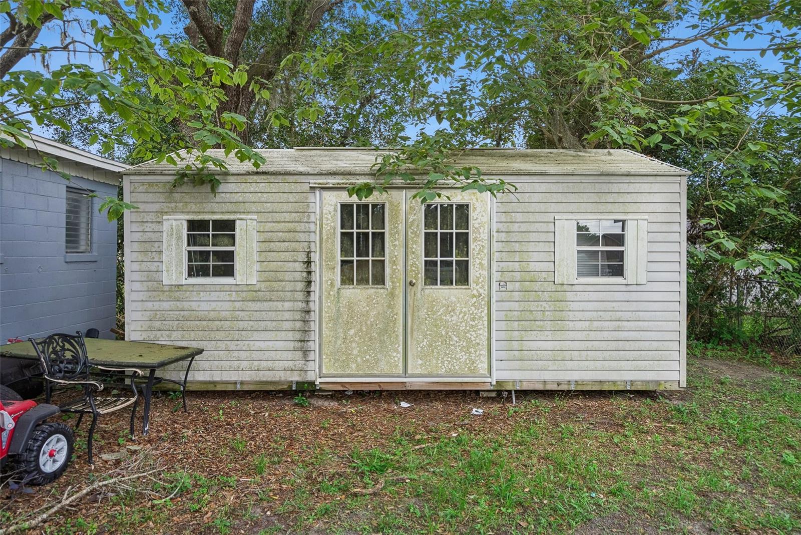335 E WALTS AVE, DELAND, FL, 32724