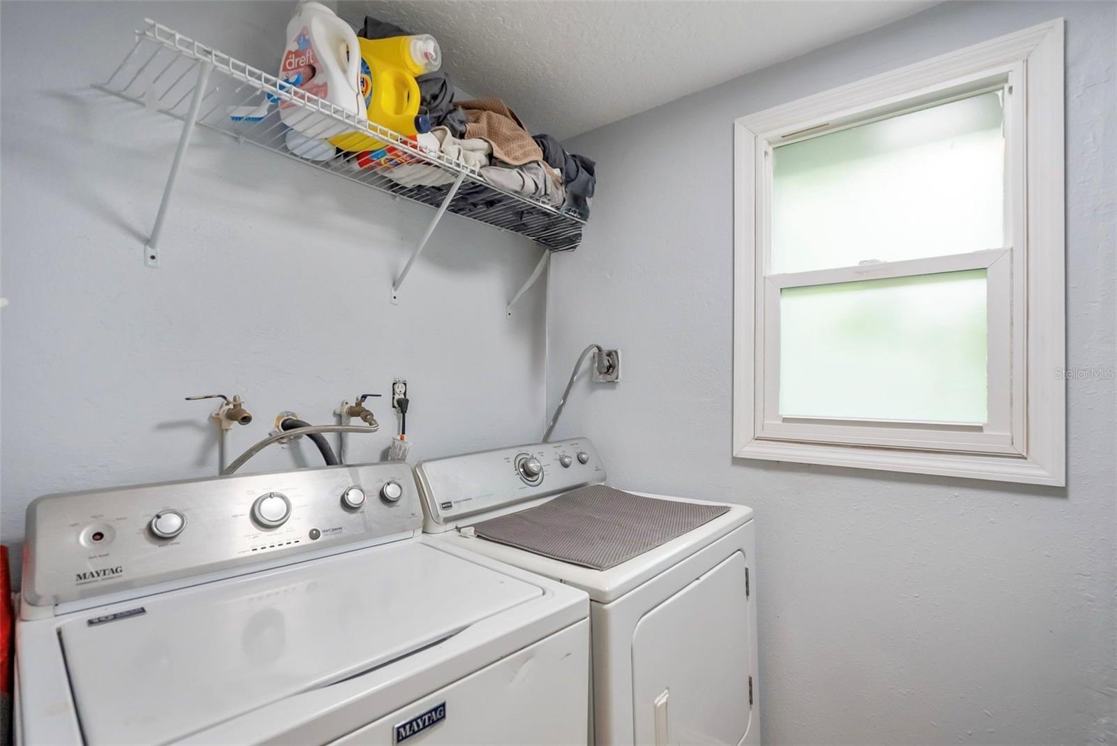 335 E WALTS AVE, DELAND, FL, 32724