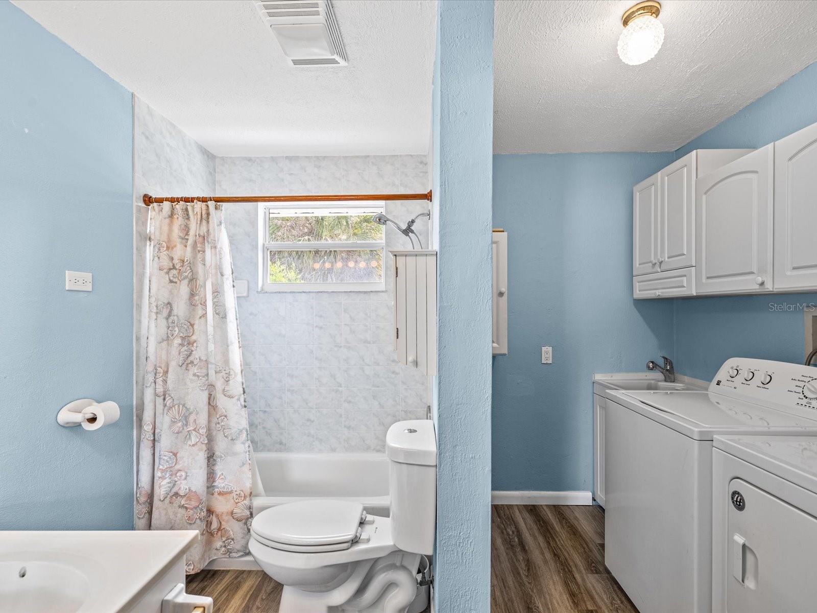 6150 ISLAND DR, WEEKI WACHEE, FL, 34607
