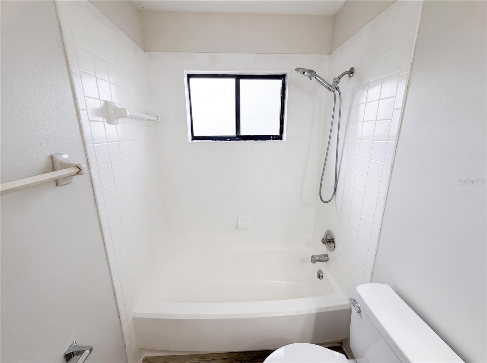 LAKEVIEW CONDO 03, ORLANDO, FL, 32822