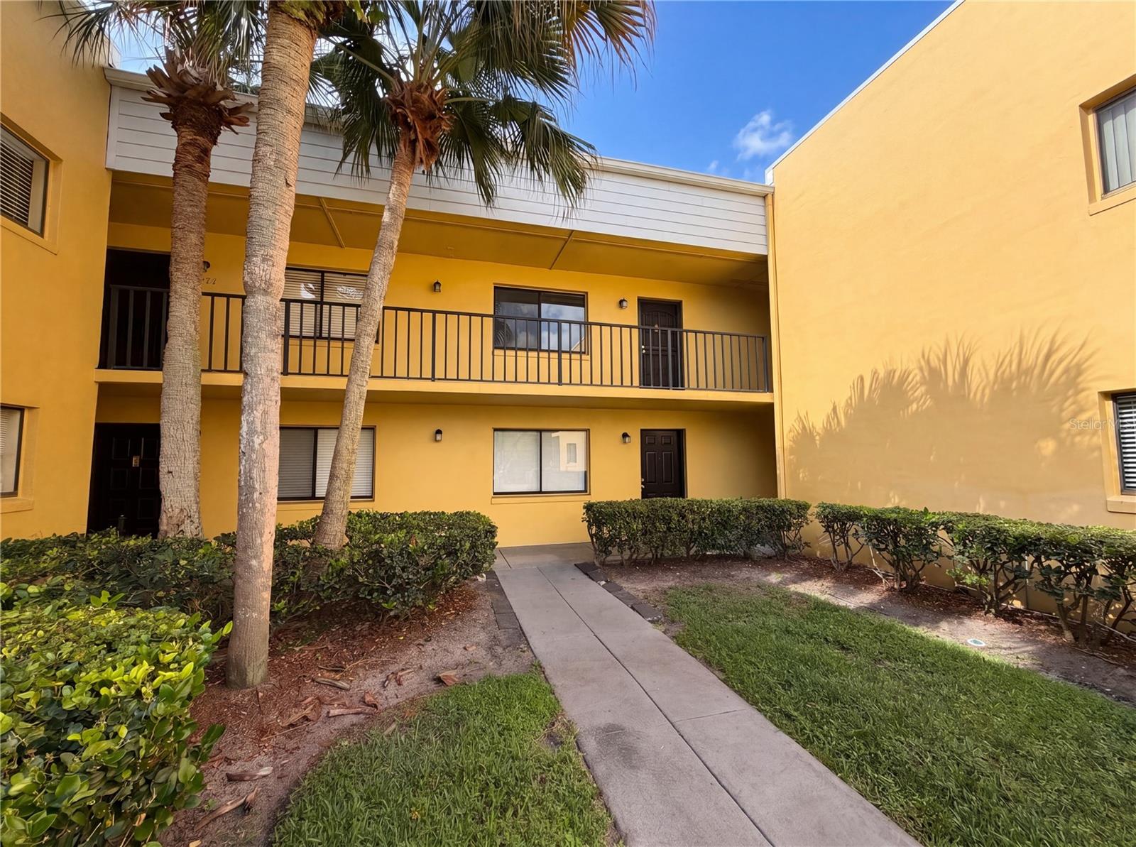LAKEVIEW CONDO 03, ORLANDO, FL, 32822