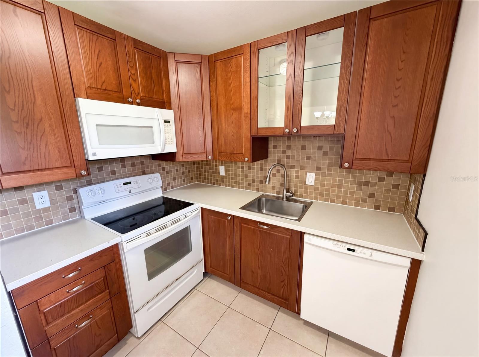 LAKEVIEW CONDO 03, ORLANDO, FL, 32822