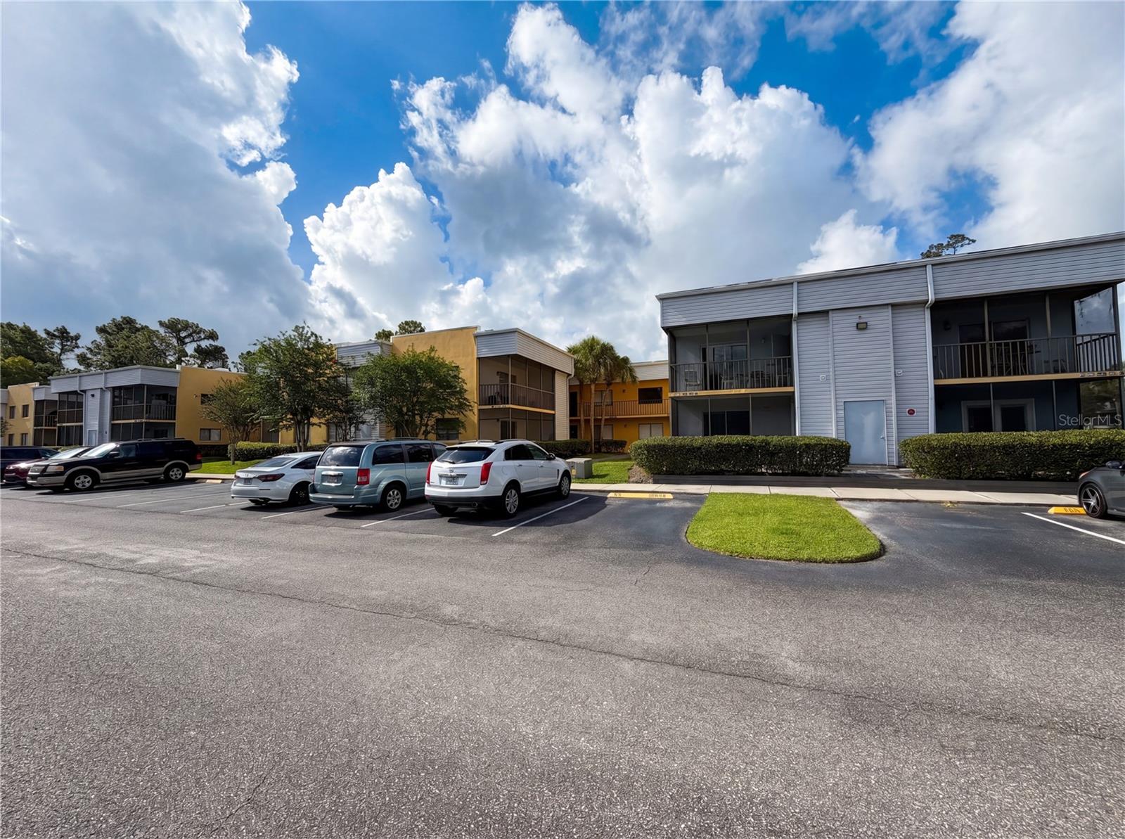 LAKEVIEW CONDO 03, ORLANDO, FL, 32822