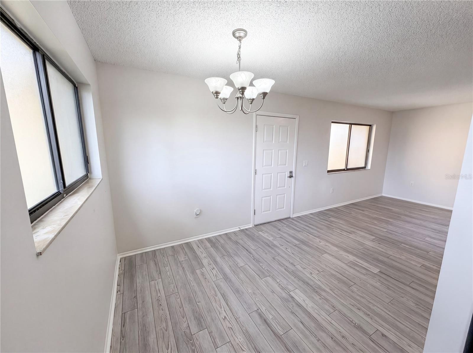 LAKEVIEW CONDO 03, ORLANDO, FL, 32822