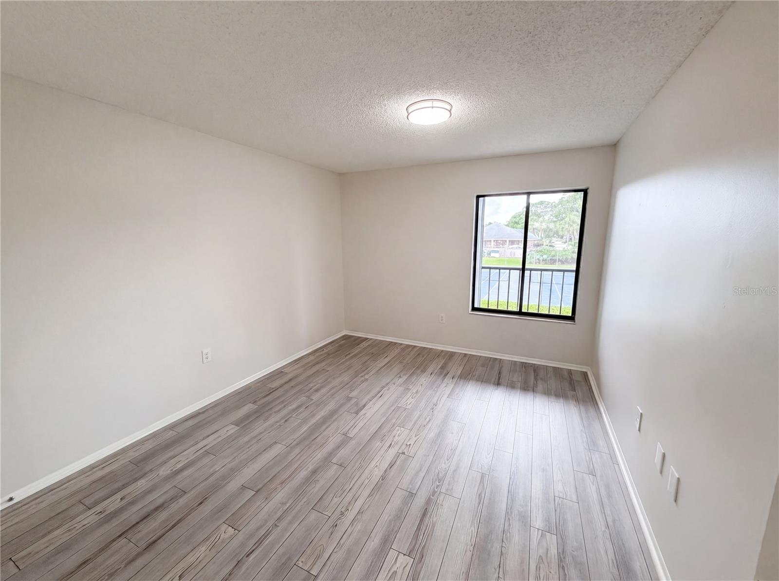 LAKEVIEW CONDO 03, ORLANDO, FL, 32822