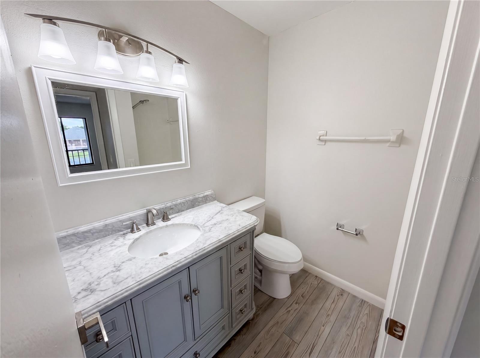 LAKEVIEW CONDO 03, ORLANDO, FL, 32822