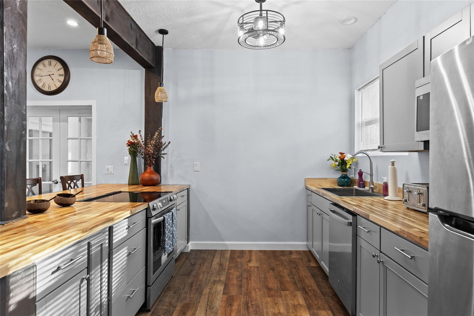 234 W MAGNOLIA ST, APOPKA, FL, 32703