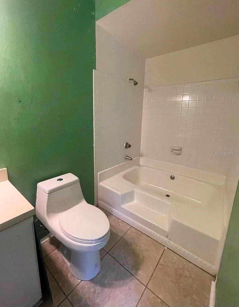 10024 STRAFFORD OAK CT #824, TAMPA, FL, 33624