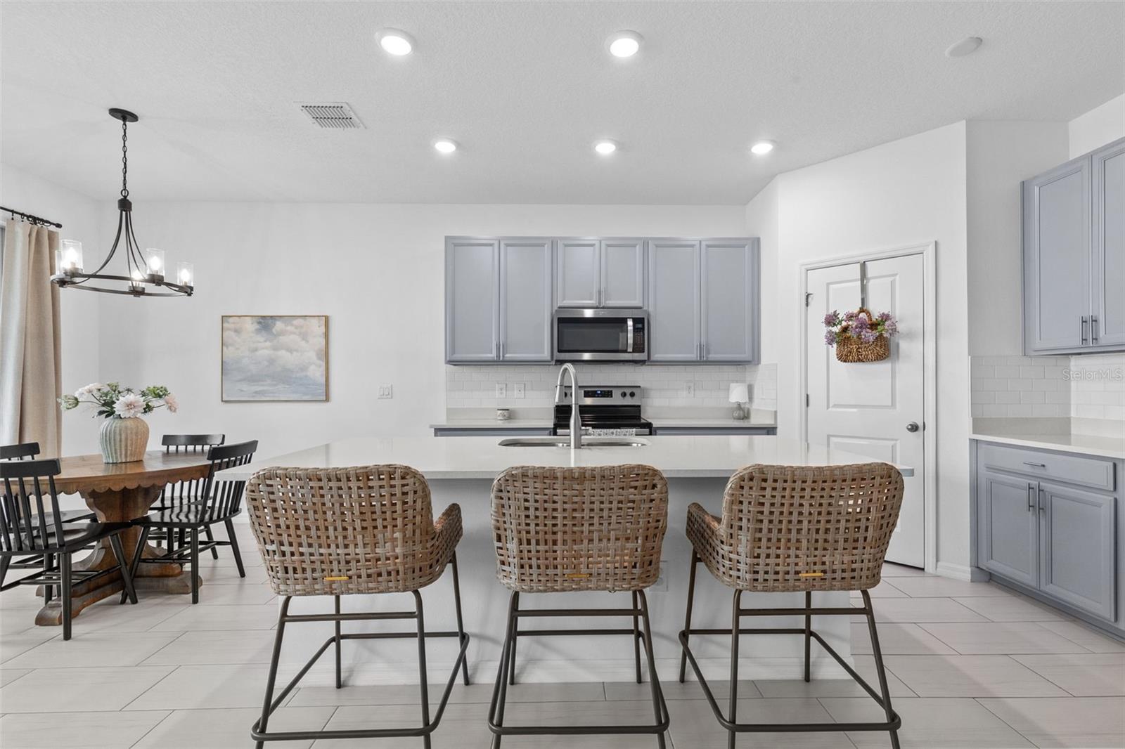 11832 CLARE HILL AVE, RIVERVIEW, FL, 33579
