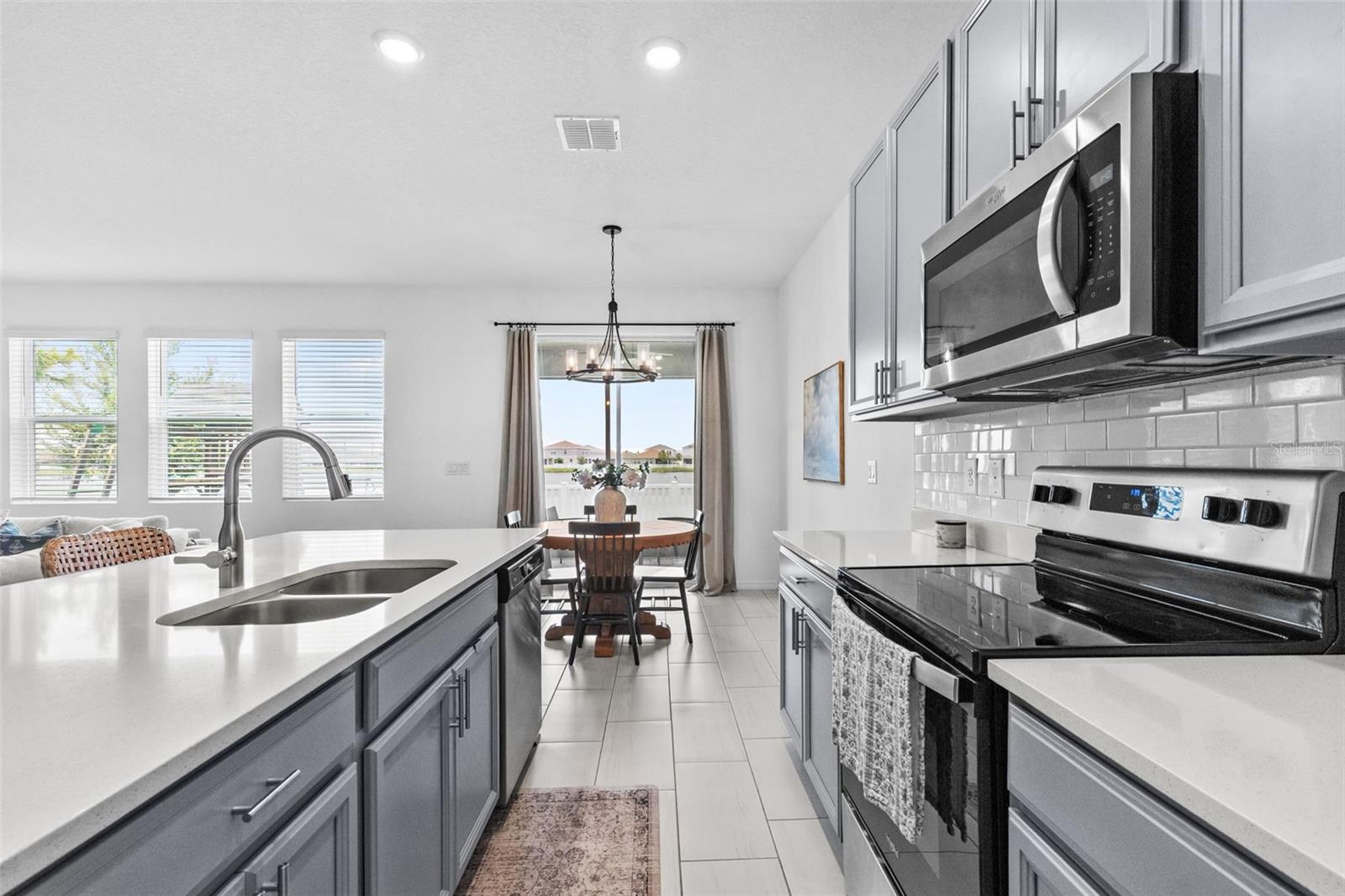 11832 CLARE HILL AVE, RIVERVIEW, FL, 33579