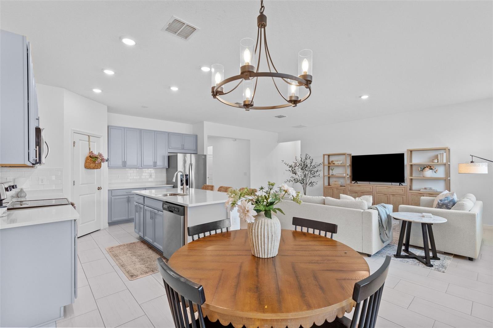 11832 CLARE HILL AVE, RIVERVIEW, FL, 33579