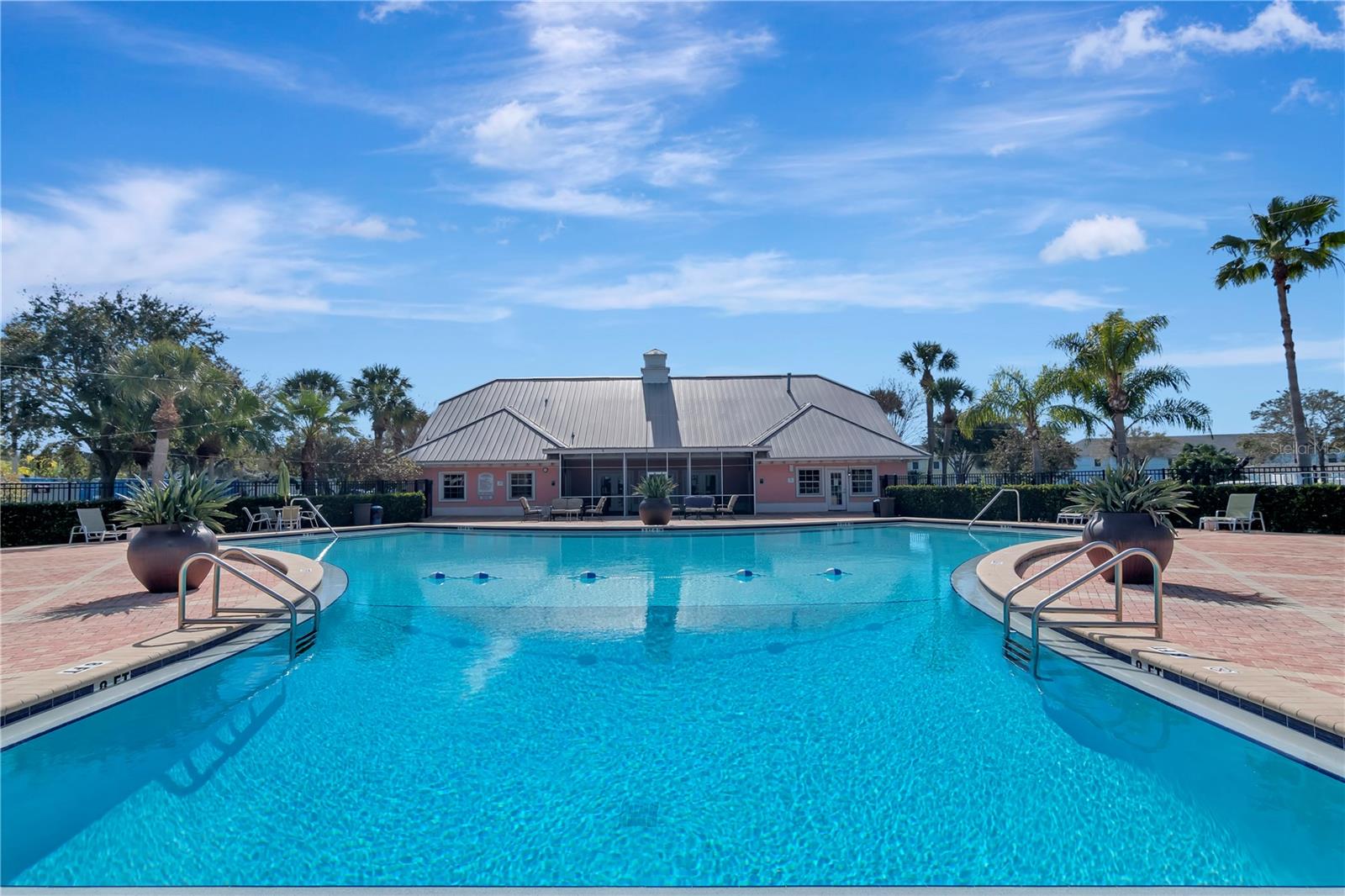 5282 BEACH DR SE #APT D, ST PETERSBURG, FL, 33705