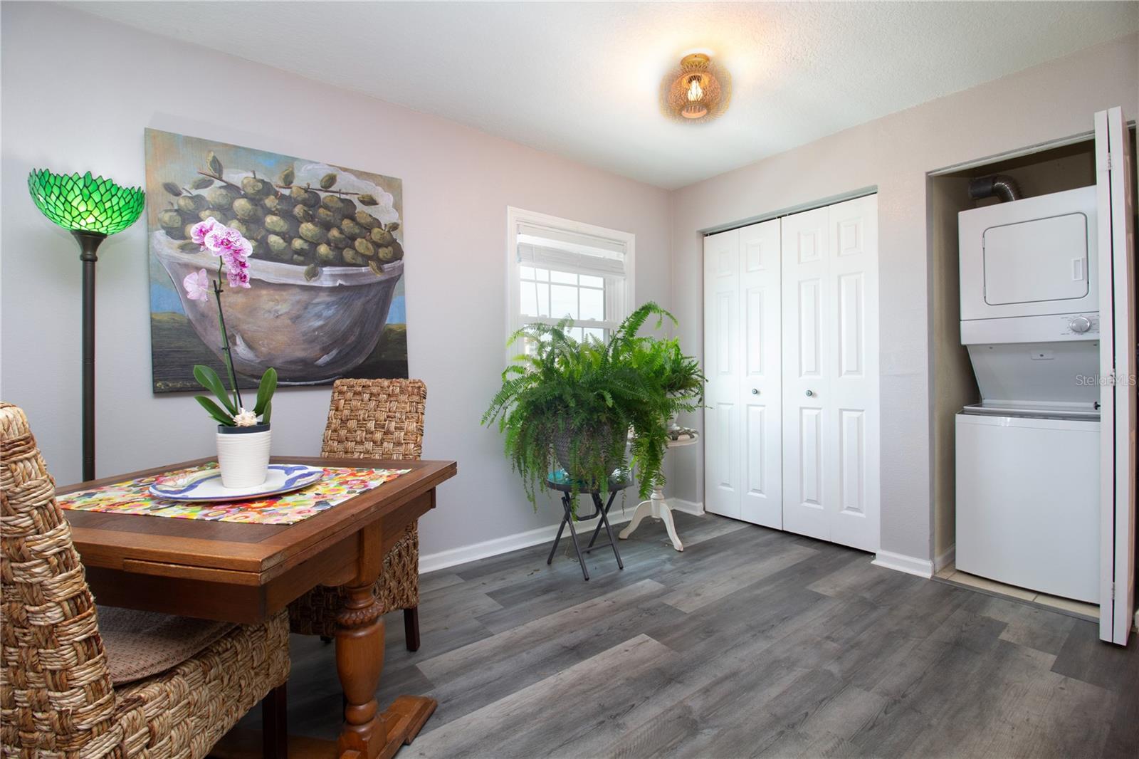 5282 BEACH DR SE #APT D, ST PETERSBURG, FL, 33705
