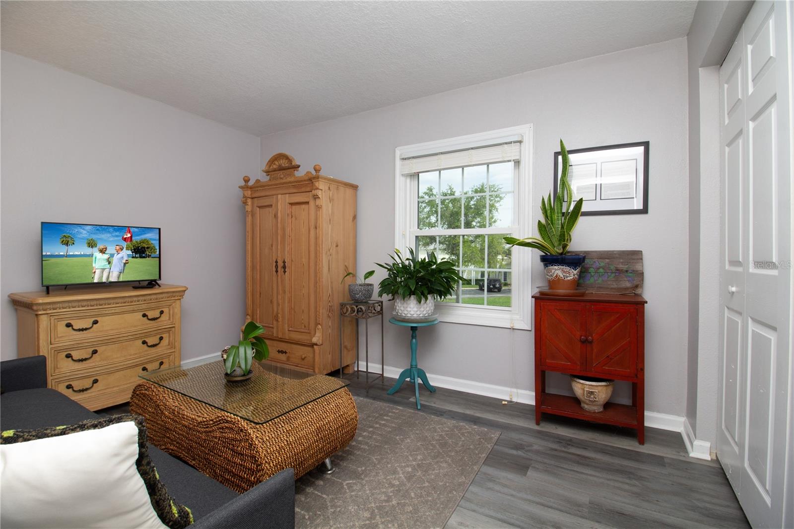 5282 BEACH DR SE #APT D, ST PETERSBURG, FL, 33705