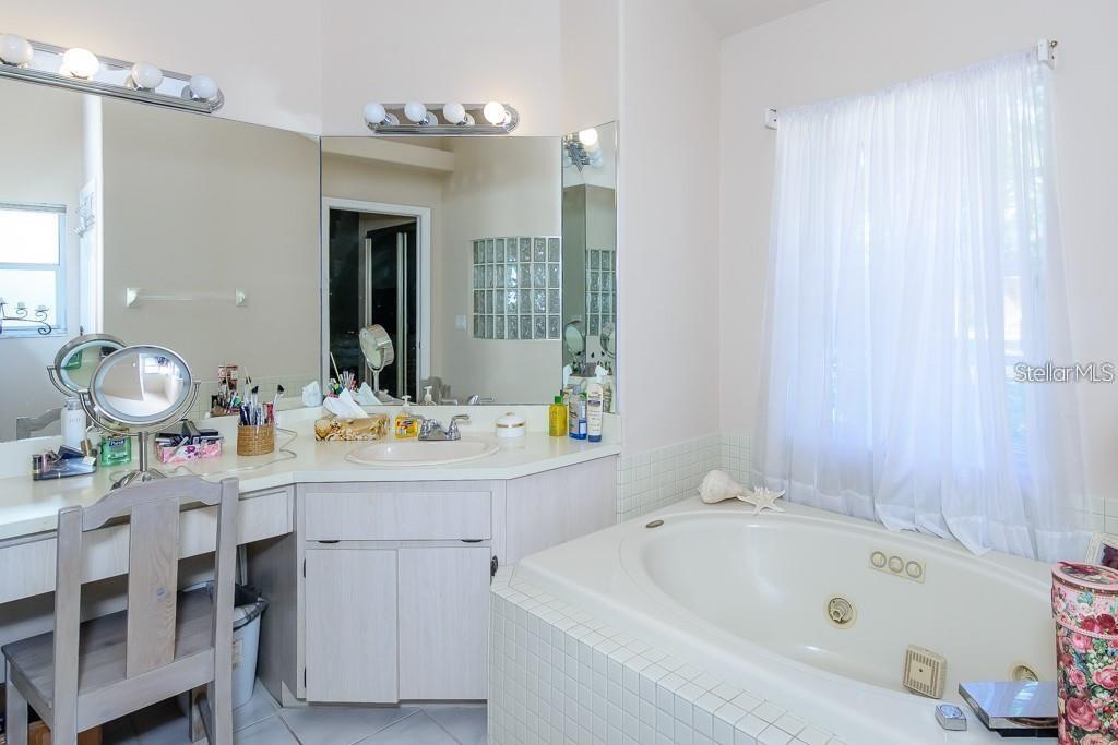 901 WESTWINDS BLVD, TARPON SPRINGS, FL, 34689