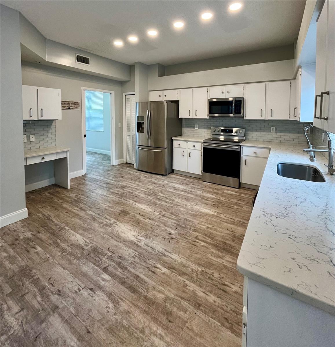 9318 HERITAGE OAK CT, TAMPA, FL, 33647