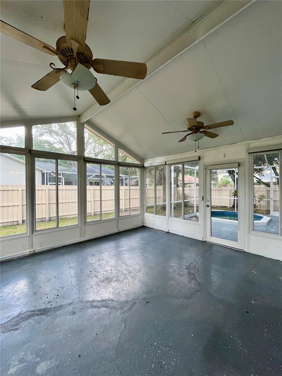 9318 HERITAGE OAK CT, TAMPA, FL, 33647