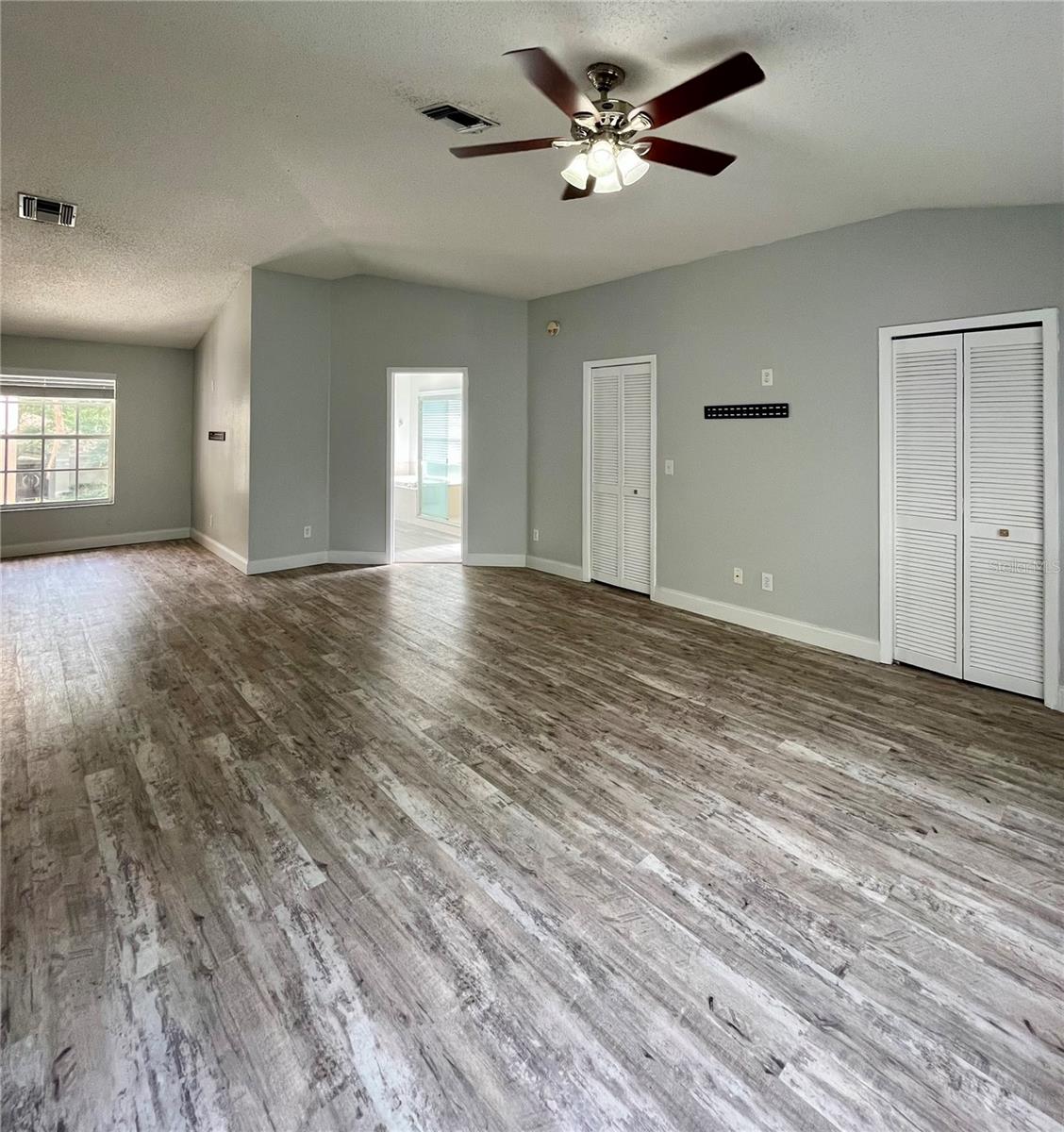9318 HERITAGE OAK CT, TAMPA, FL, 33647