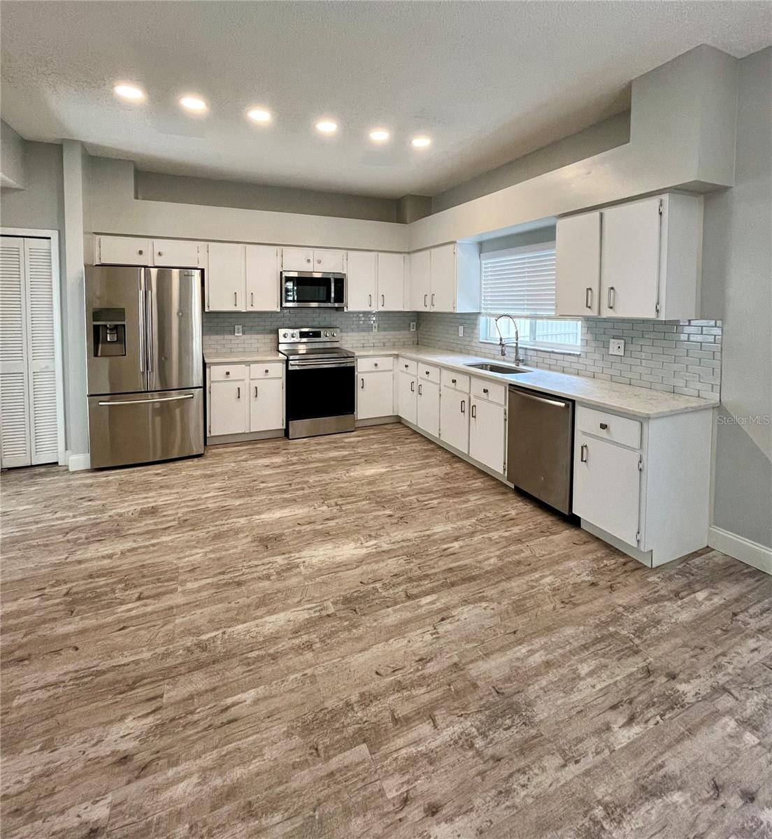 9318 HERITAGE OAK CT, TAMPA, FL, 33647
