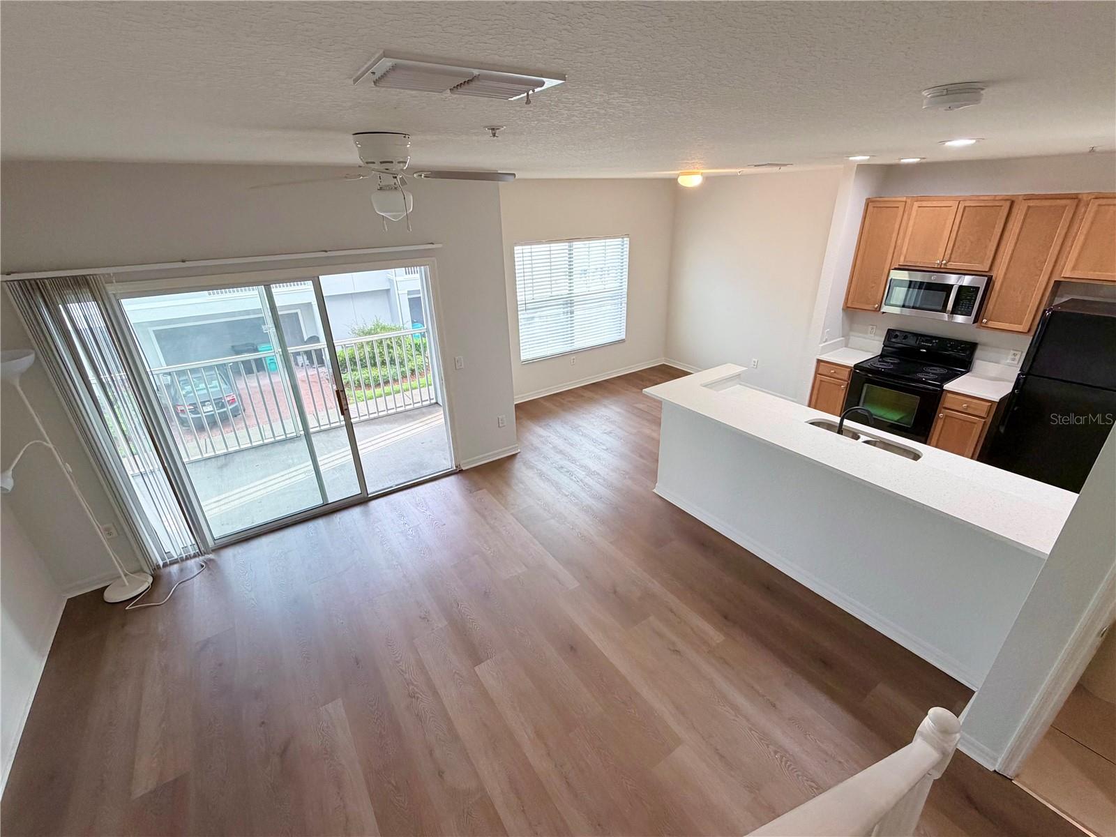 2334 GRAND CENTRAL PKWY #17, ORLANDO, FL, 32839