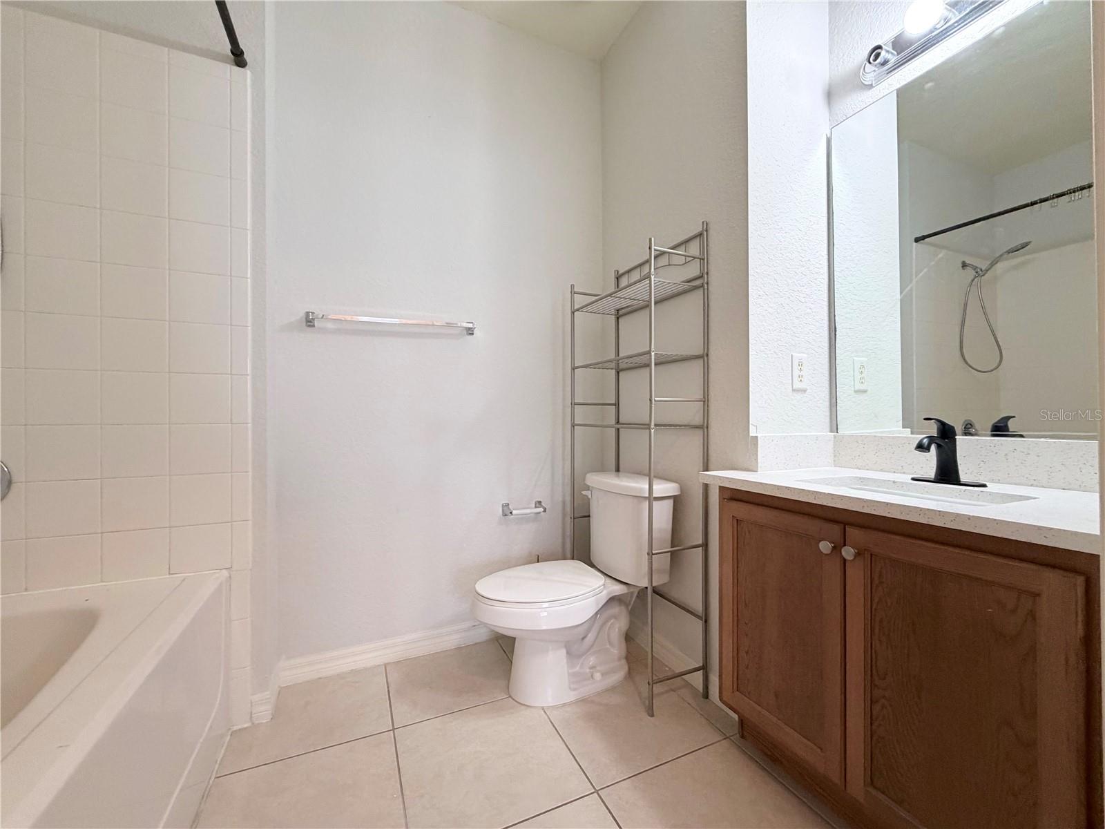2334 GRAND CENTRAL PKWY #17, ORLANDO, FL, 32839