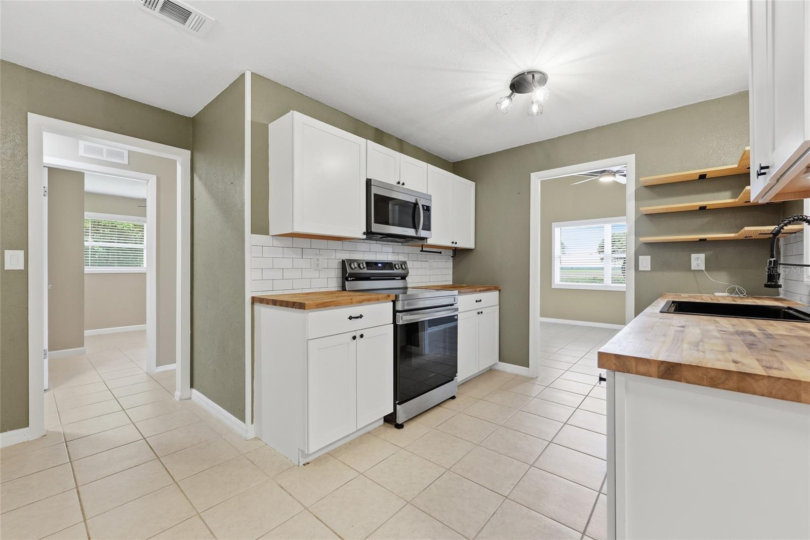 12471 SW TUSTENUGGEE AVE, FORT WHITE, FL, 32038