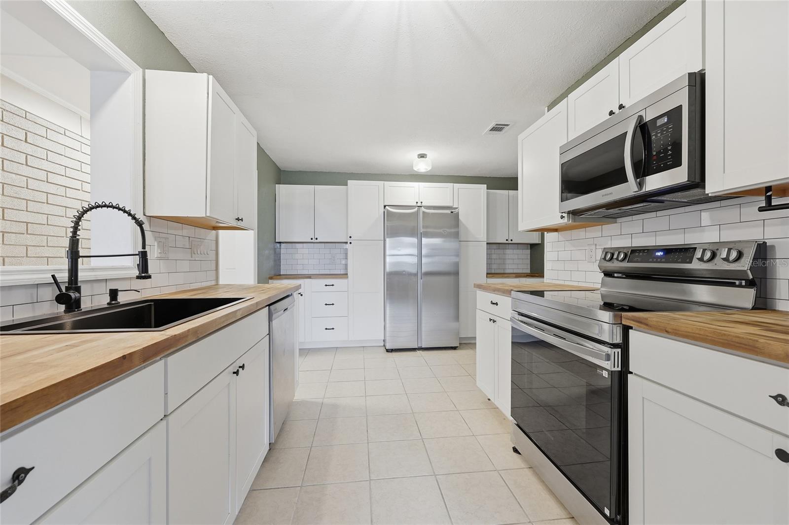 12471 SW TUSTENUGGEE AVE, FORT WHITE, FL, 32038