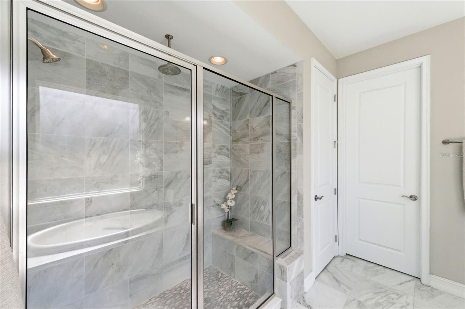 28930 REVARO LN, WESLEY CHAPEL, FL, 33543