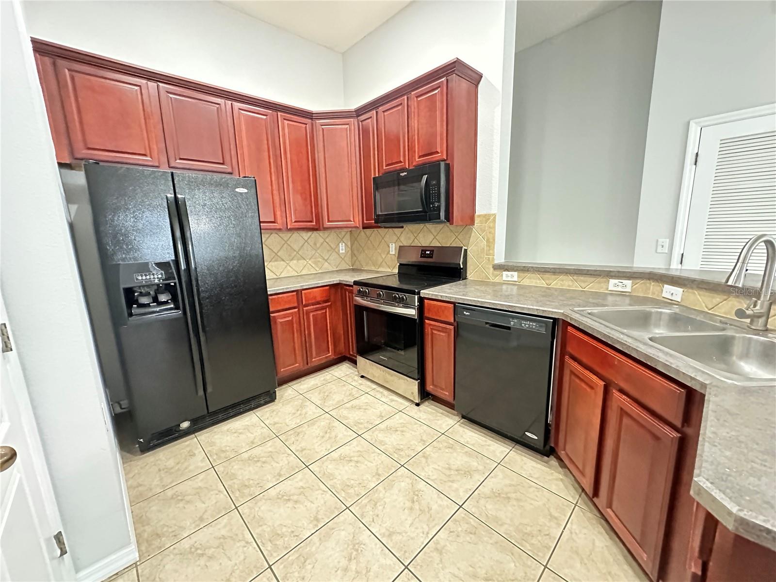 6768 BREEZY PALM DR, RIVERVIEW, FL, 33578