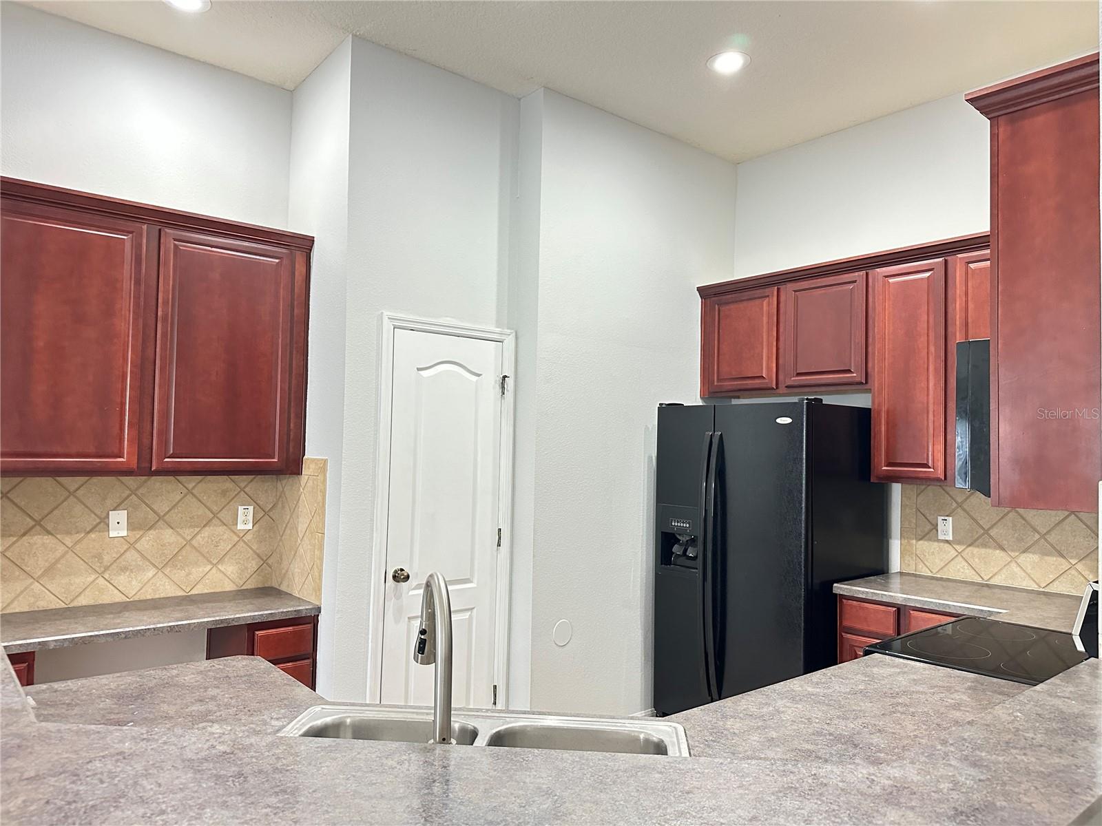 6768 BREEZY PALM DR, RIVERVIEW, FL, 33578