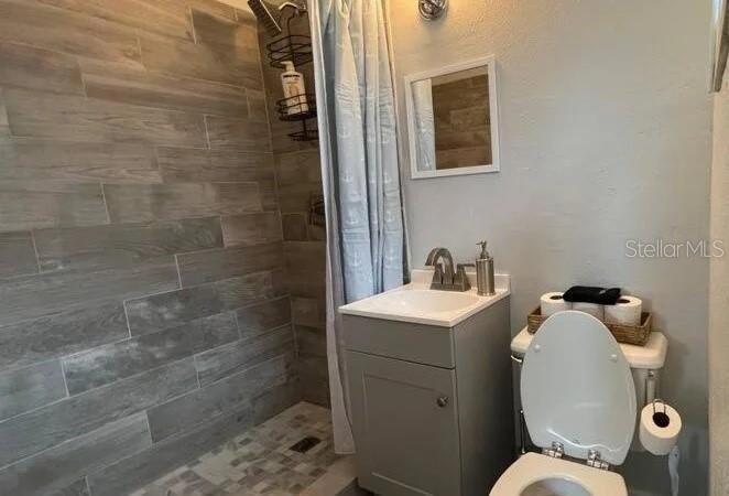 709 W BAYSHORE DR, TARPON SPRINGS, FL, 34689