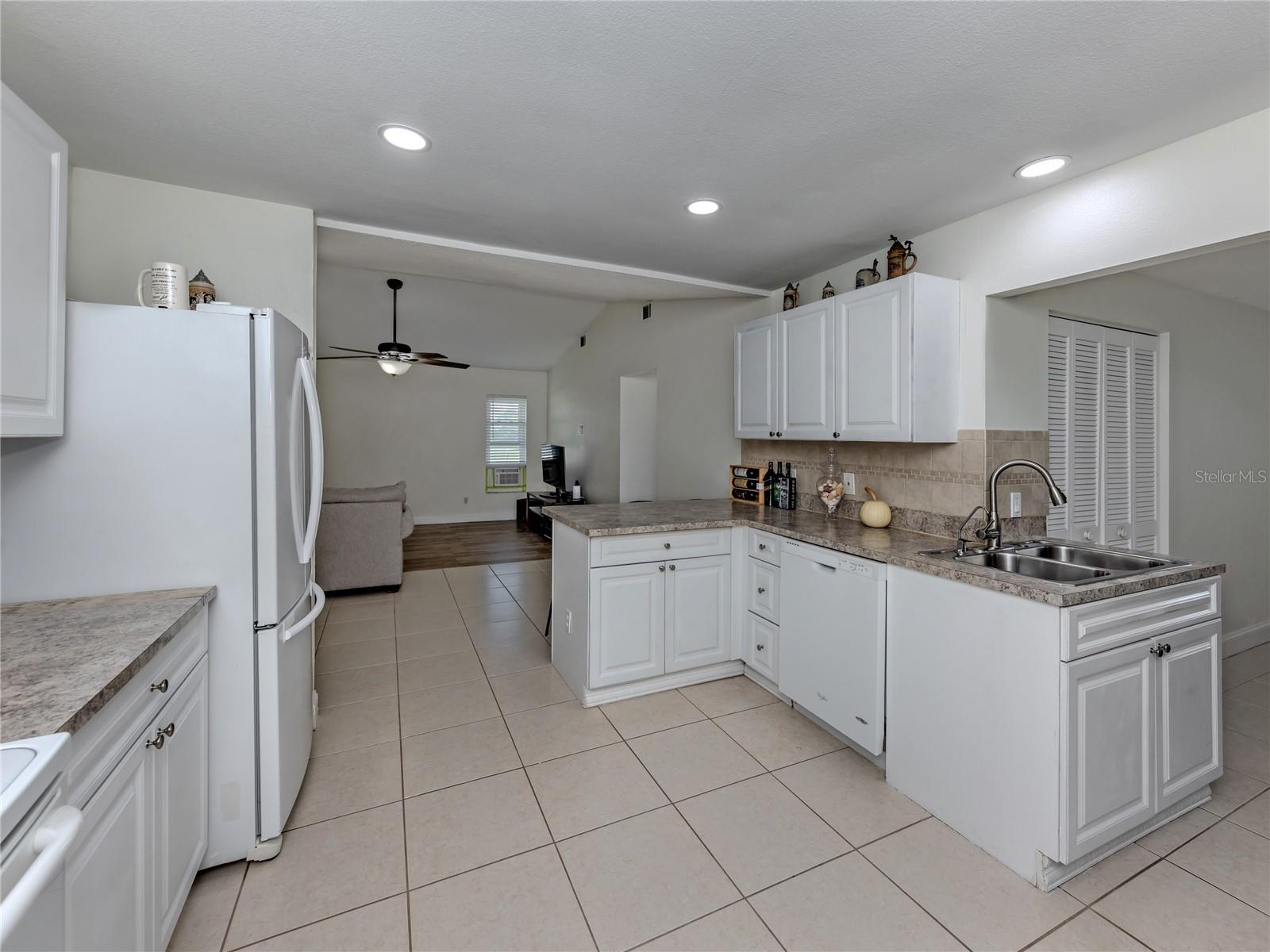 364 SAN AMBROSIO ST, PUNTA GORDA, FL, 33983