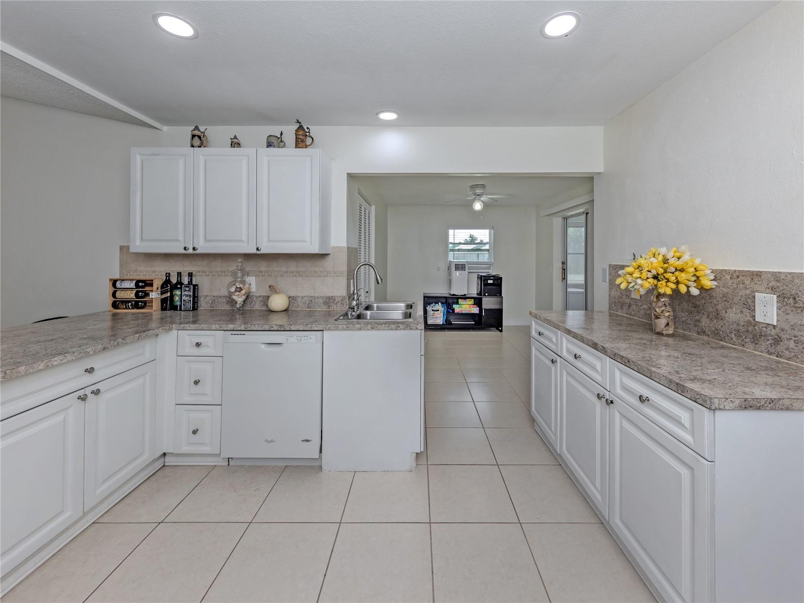 364 SAN AMBROSIO ST, PUNTA GORDA, FL, 33983