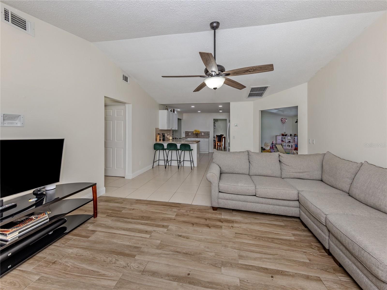 364 SAN AMBROSIO ST, PUNTA GORDA, FL, 33983