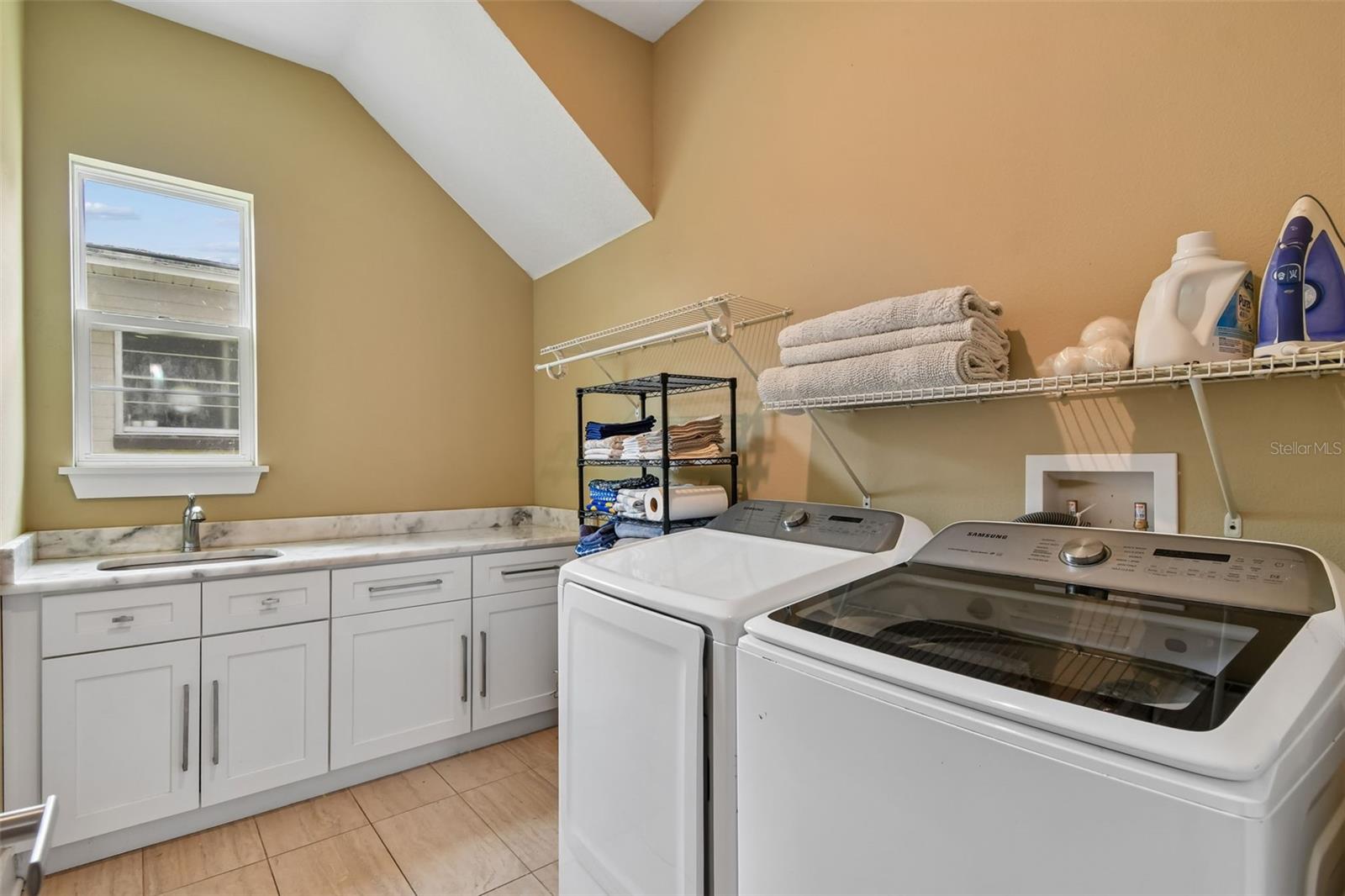 2107 HARGILL DR, ORLANDO, FL, 32806