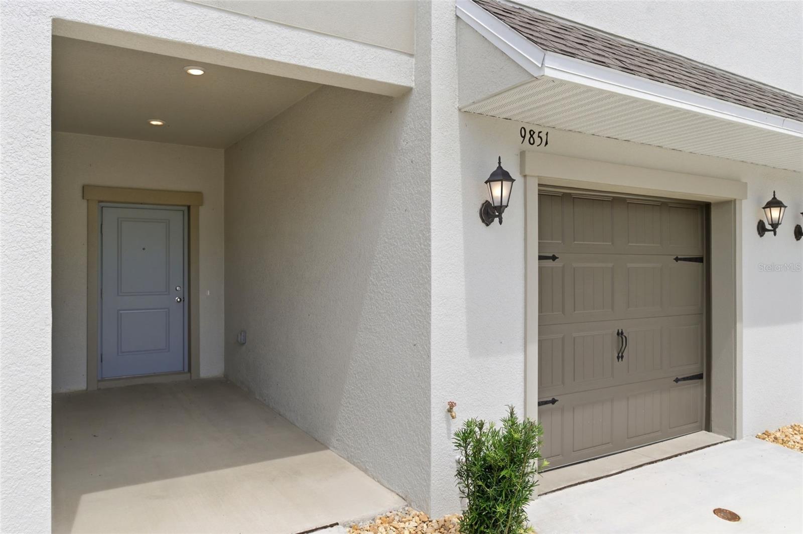 9851 FEASTER DR, WESLEY CHAPEL, FL, 33545