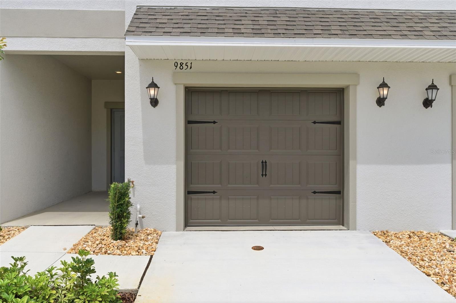 9851 FEASTER DR, WESLEY CHAPEL, FL, 33545