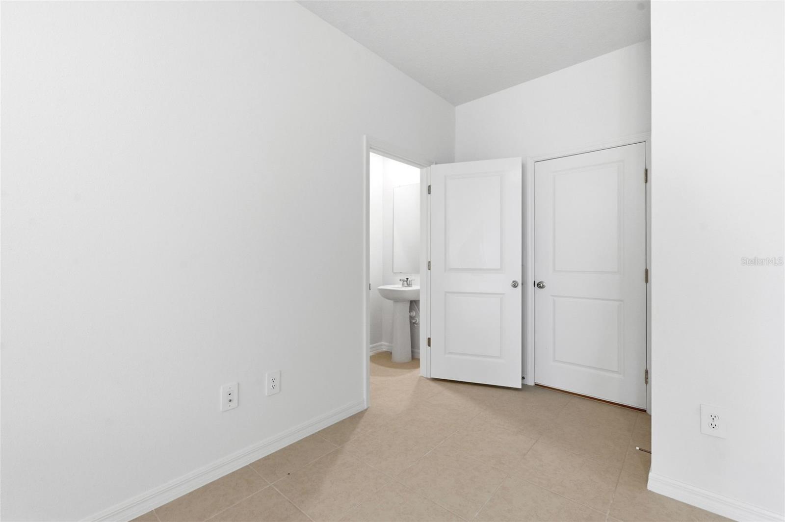 9851 FEASTER DR, WESLEY CHAPEL, FL, 33545